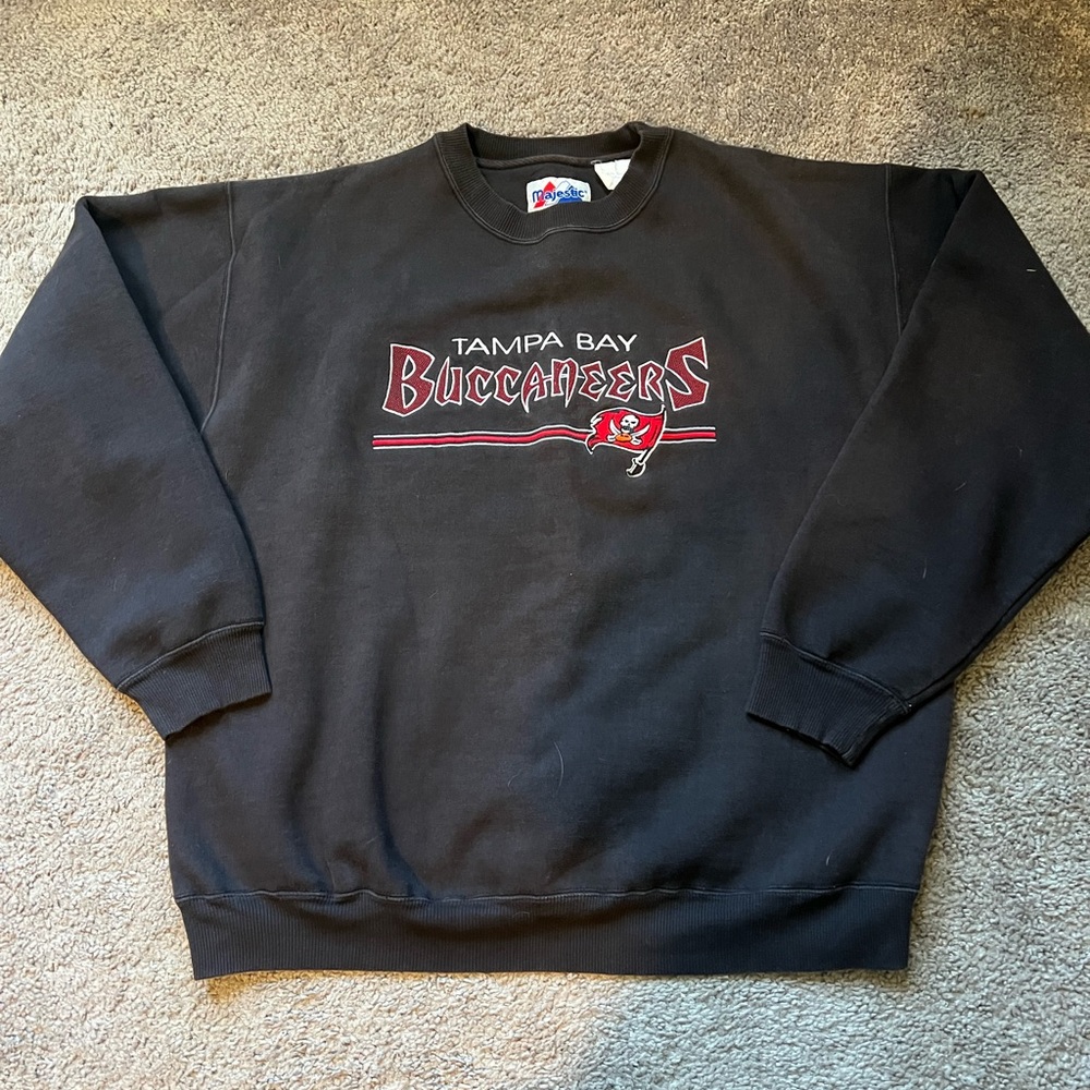 vintage tampa bay buccaneers crewneck
